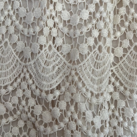 Club Monaco lace mini skirt - Picture 5 of 6